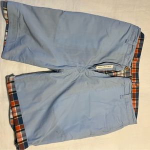 Men’s casual reversible shorts in blue and checked. Brooks Brother.